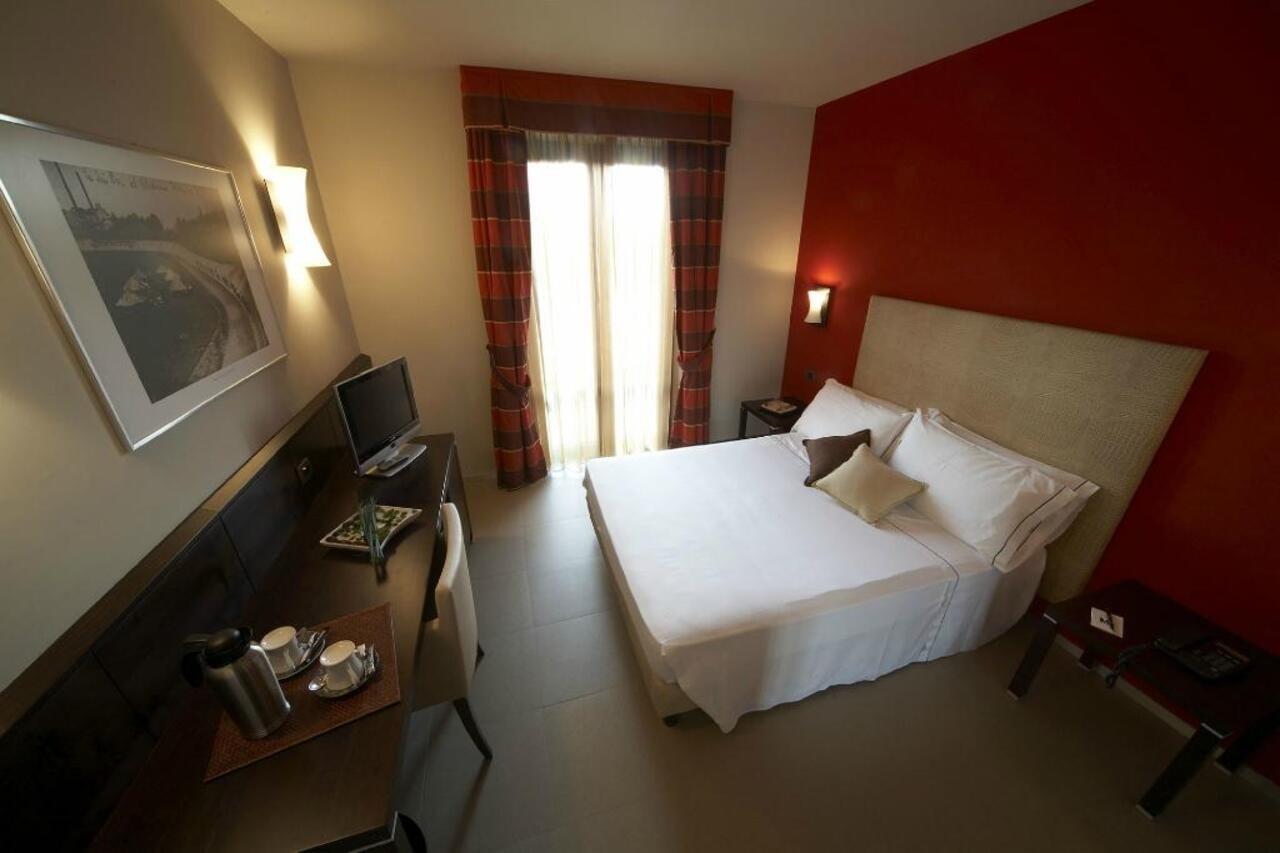 Hotel Montini Linate Airport Peschiera Borromeo Ngoại thất bức ảnh