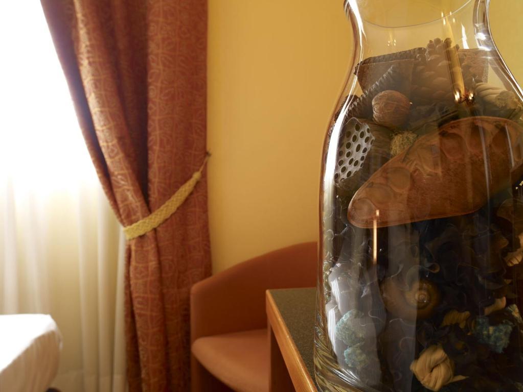 Hotel Montini Linate Airport Peschiera Borromeo Ngoại thất bức ảnh