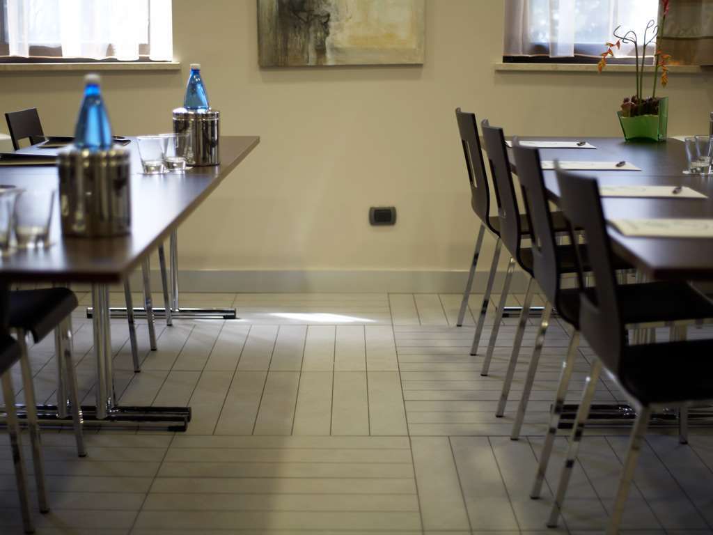 Hotel Montini Linate Airport Peschiera Borromeo Tiện nghi bức ảnh